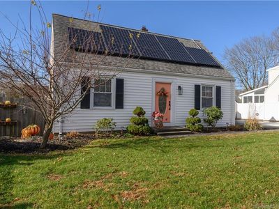 47 Glenmoor Dr, East Haven, CT, 06512