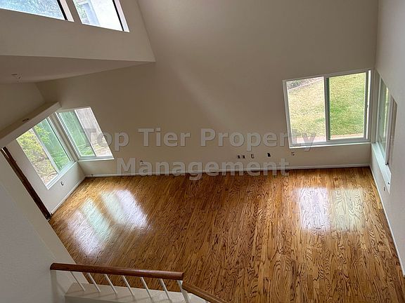5th image of 1322 Calle Christopher