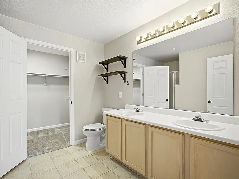 8707 E Florida Ave #707 — Photo 8