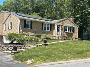 3 Upland Rd, Burlington, MA 01803