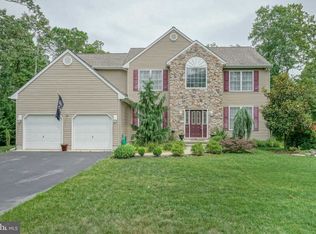 948 Kearsley Rd, Sicklerville, NJ 08081