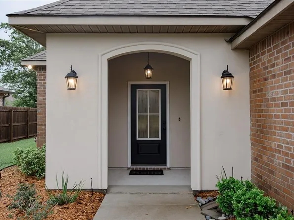 230 Cypress Bnd, Belle Chasse, LA 70037