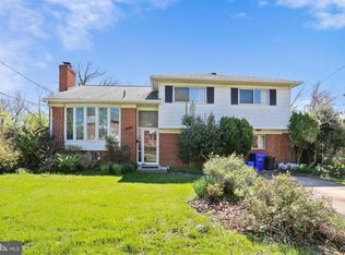 9823 Belhaven Rd, Bethesda, MD 20817