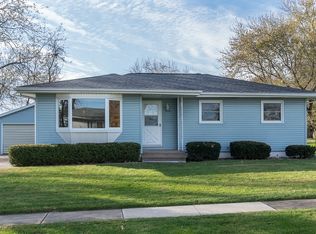 2516 Newport Dr SW, Cedar Rapids, IA 52404