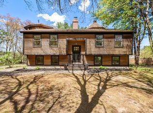 12 Indian Ln, Rehoboth, MA 02769