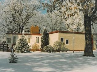 568 Edgewood Dr, Green Bay, WI 54302