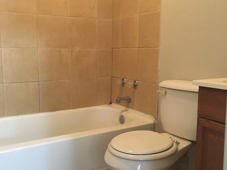 990 Lawton St SW — Photo 7