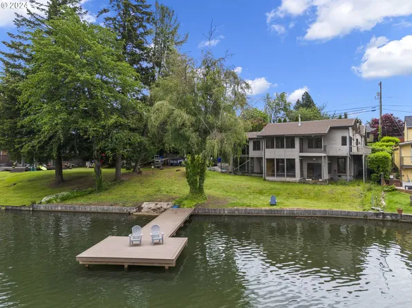 21445 NE Interlachen Ln, Fairview, OR 97024