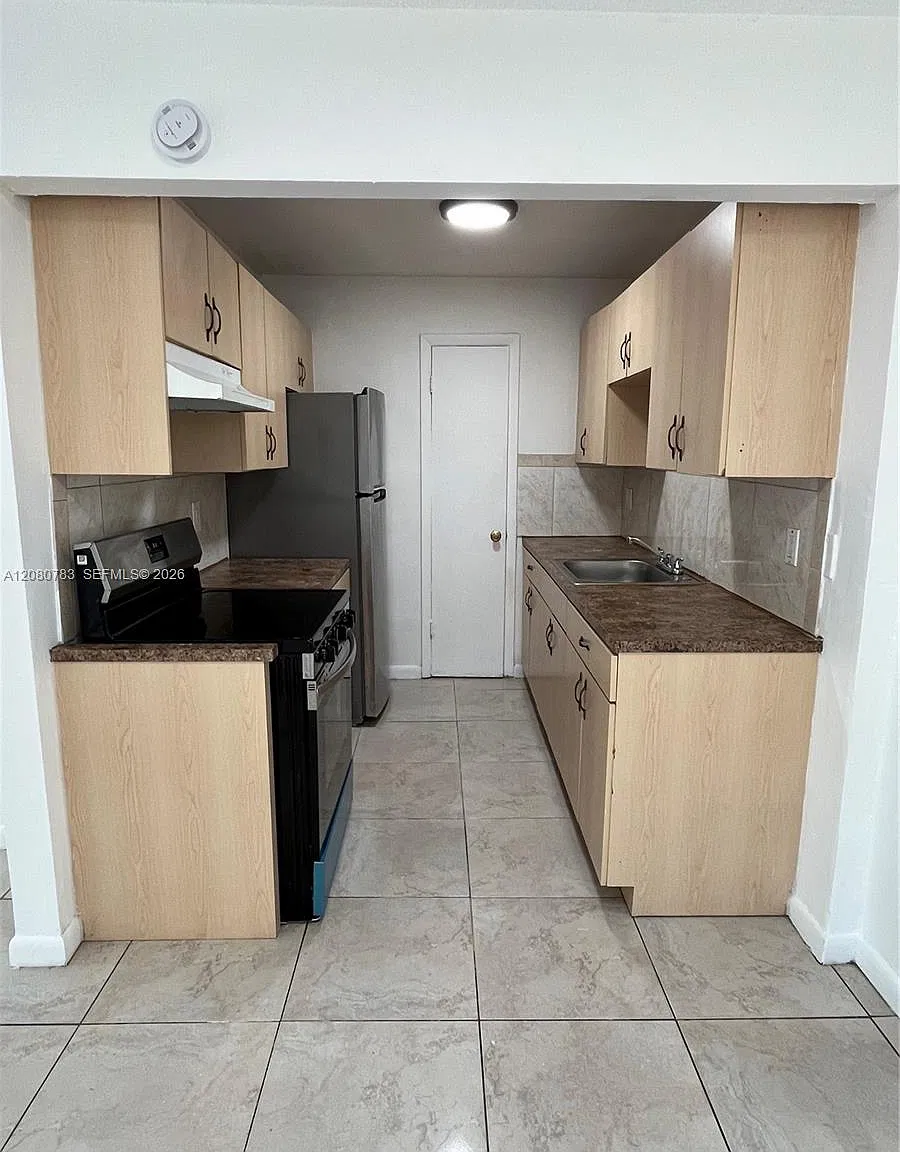 Deerfield Palms Condo — Photo 4