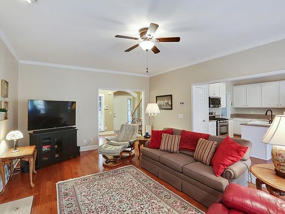 5th image of 2014 Castlemaine Cir