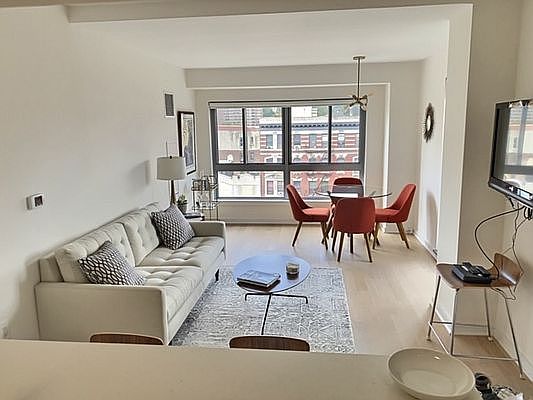 1st image of 171 W 131st St Penthouse 5