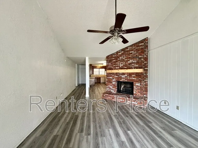 7324 S Canton Ave — Photo 6