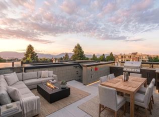 4470 Ash St, Vancouver, BC V5Z4J8