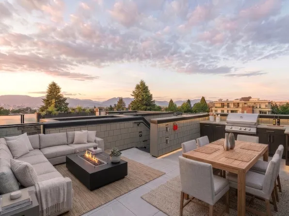 4470 Ash St, Vancouver, BC V5Z 4J8