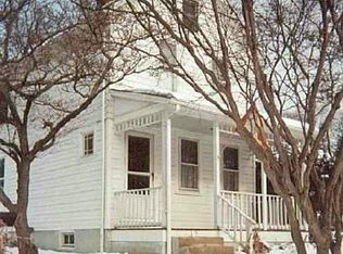 73 North St, Huntington Station, NY 11746