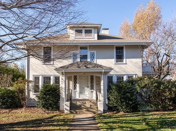 347 Manning St, Needham, MA 02492