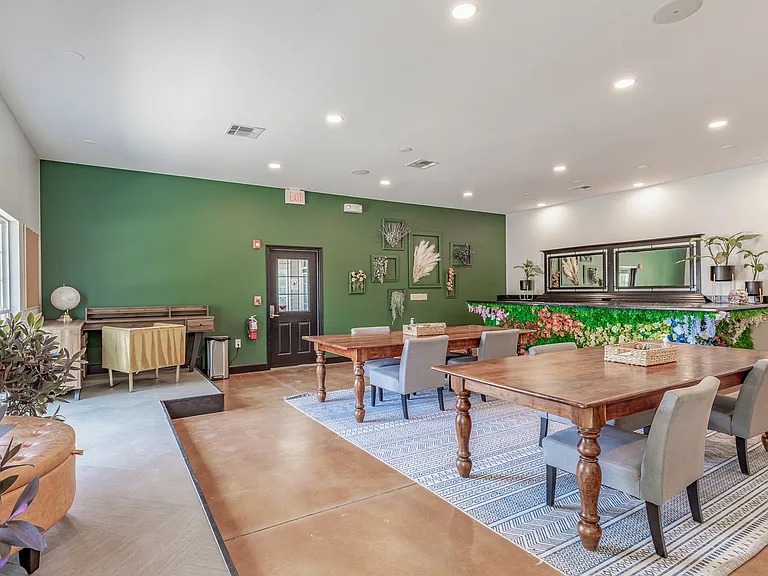 2909-Oliver-Apartments-Near-WSU-Study-Library