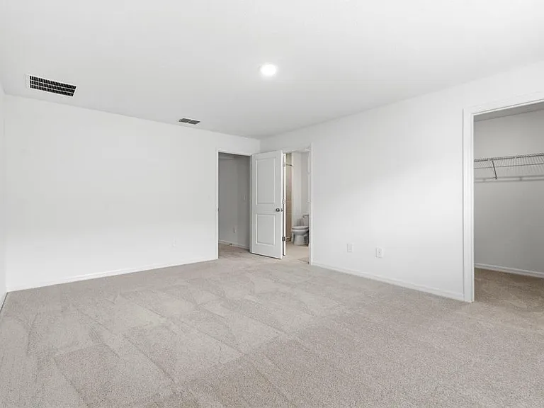 9851 Feaster Dr — Photo 39