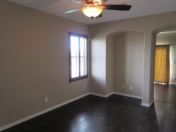 3rd image of 8407 Quarentina Ave