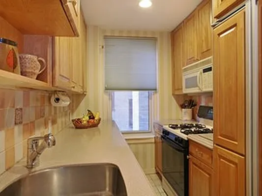 Sold by Corcoran | media 21