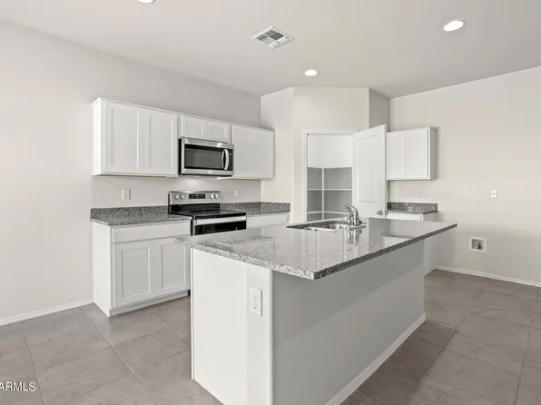 1402 W HESS Avenue, Coolidge, AZ 85128