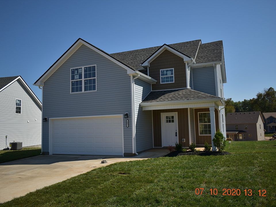 1st image of 61 Chestnut Dr