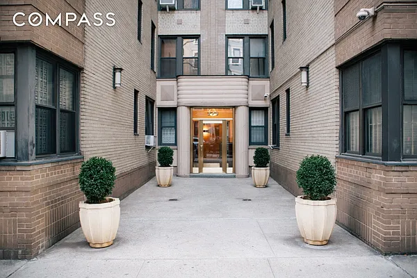 Sold by Compass | media 23
