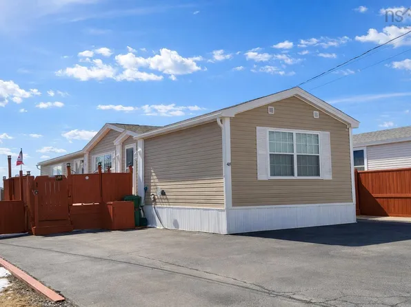 48 Manor Dr, Lower Sackville, NS B4C 2P1