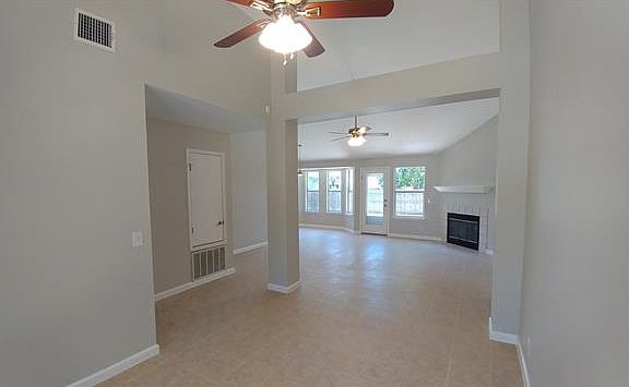 2nd image of 1210 Nightshade Ln
