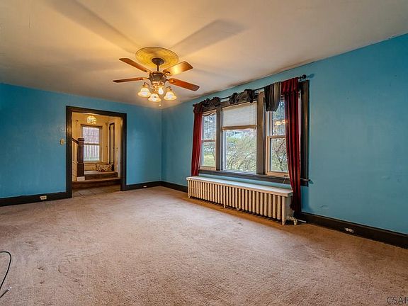 3rd image of 309 Leila St