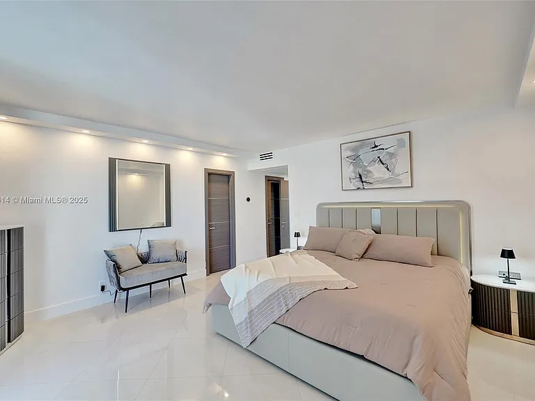 4001 S Ocean Dr #16P — Photo 5