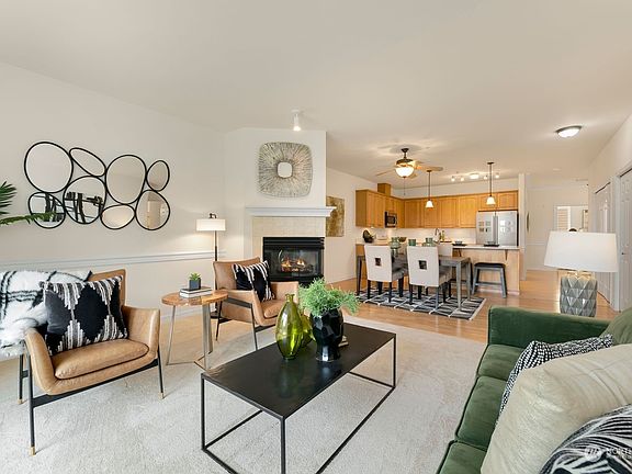 2nd image of 23007 Lakeview Drive #A-102