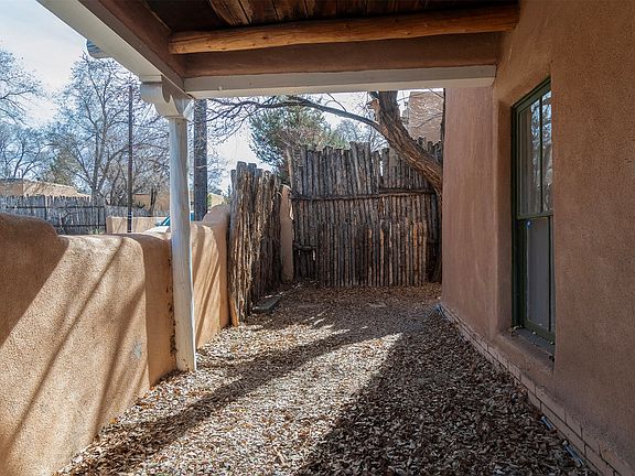 5th image of 654 Galisteo St
