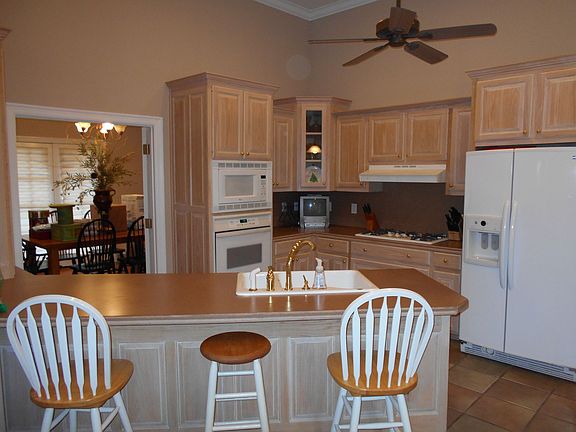 4th image of 2776 Dogwood Ln