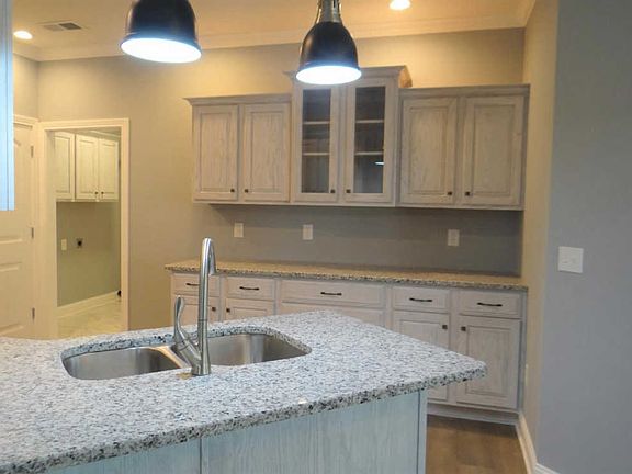 3rd image of 112 Arbor View Dr