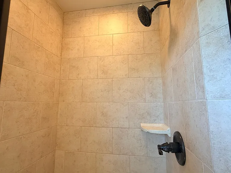 960 Forest Ave — Photo 34