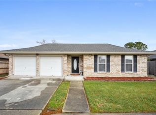 18 Bistineau Ct, Kenner, LA 70065