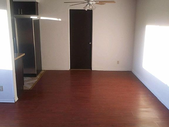 3rd image of 333 W Arbor Vitae St APT 5