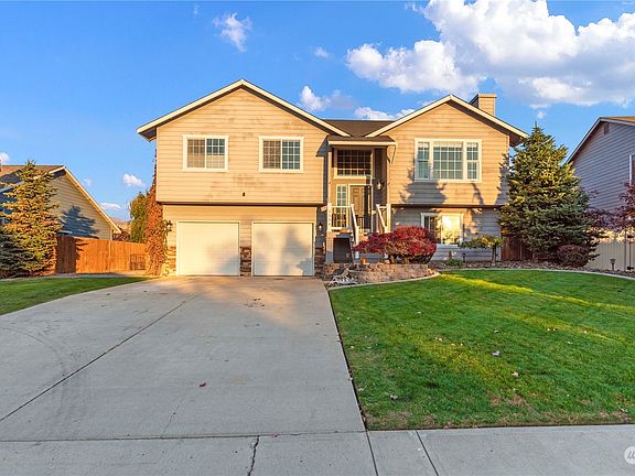2nd image of 2556 Fancher Heights Boulevard