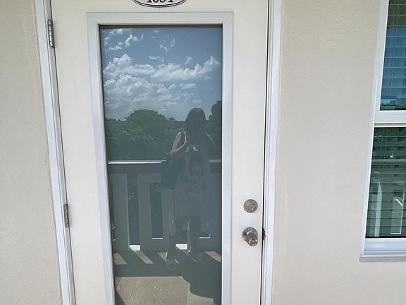 3rd image of 4034 Ashby D