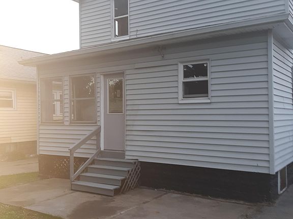 4th image of 884 Wyley Ave