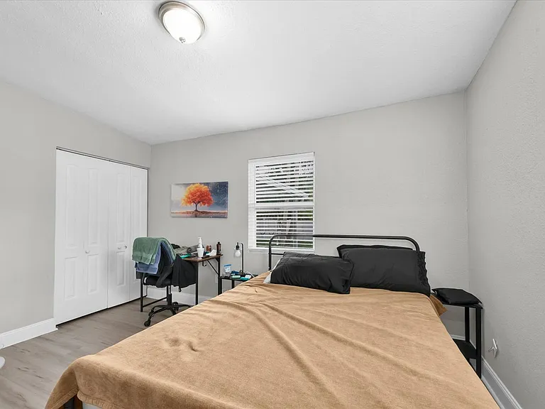 1349 Woodbine St — Photo 13