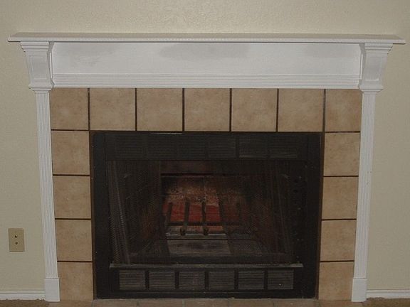3rd image of 2923 Gray Oak Dr