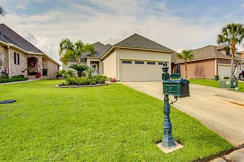 1457 Royal Palm Dr Photo 1