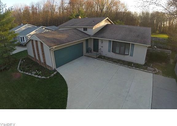 3rd image of 15660 Walnut Creek Dr