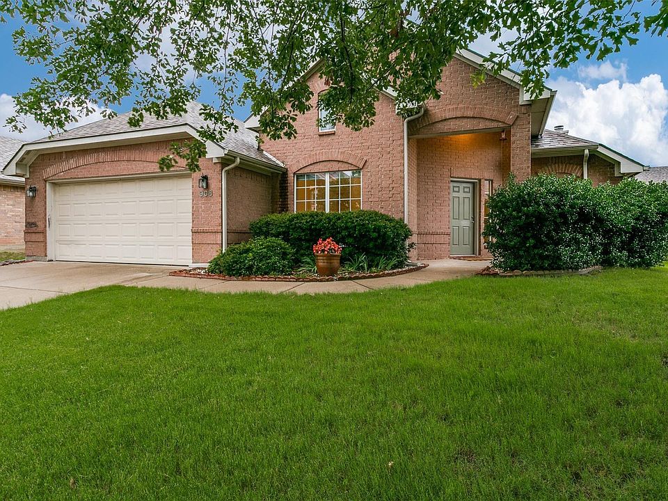 1st image of 908 Dogwood Dr