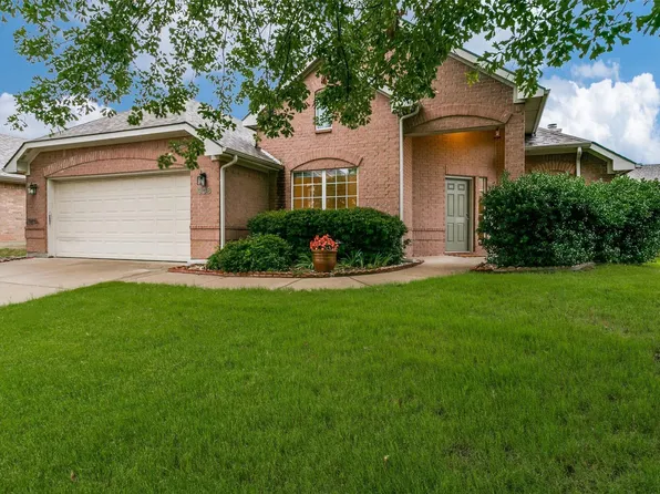908 Dogwood Dr, Burleson, TX 76028