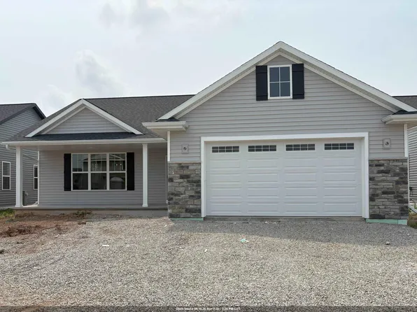2205 E Golden Gate Dr, Appleton, WI 54913
