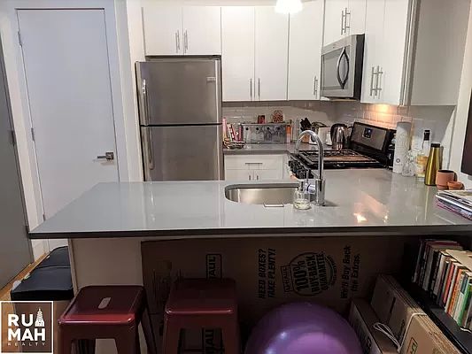 2nd image of 90 Marion St #2C