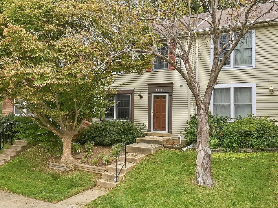 10303 Granite Creek Ln